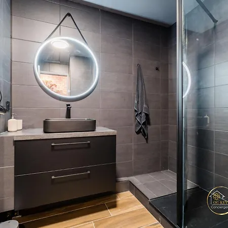 Cozy La Fabrique Balcony & Free Parking Apartament