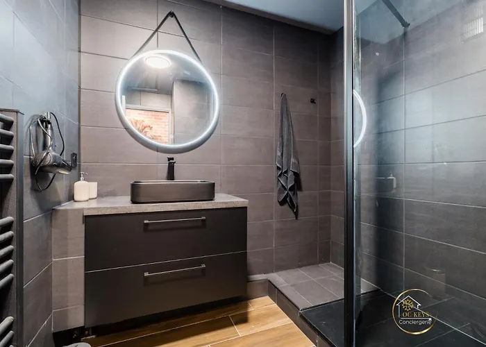 Cozy La Fabrique Balcony & Free Parking Apartman